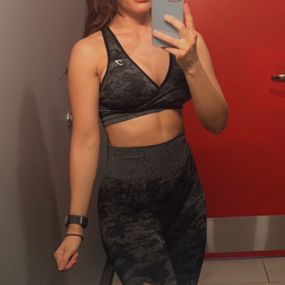 Gym shark sports bra and leggings set